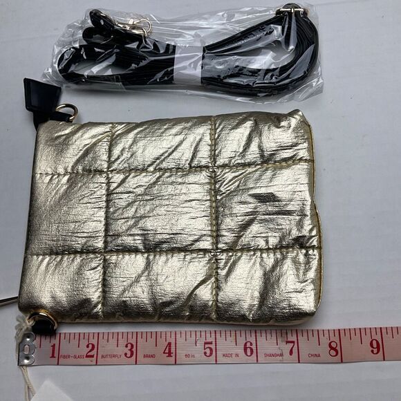 Insulated Metallic Bubble Cross Body Bag - Picture 6 of 7